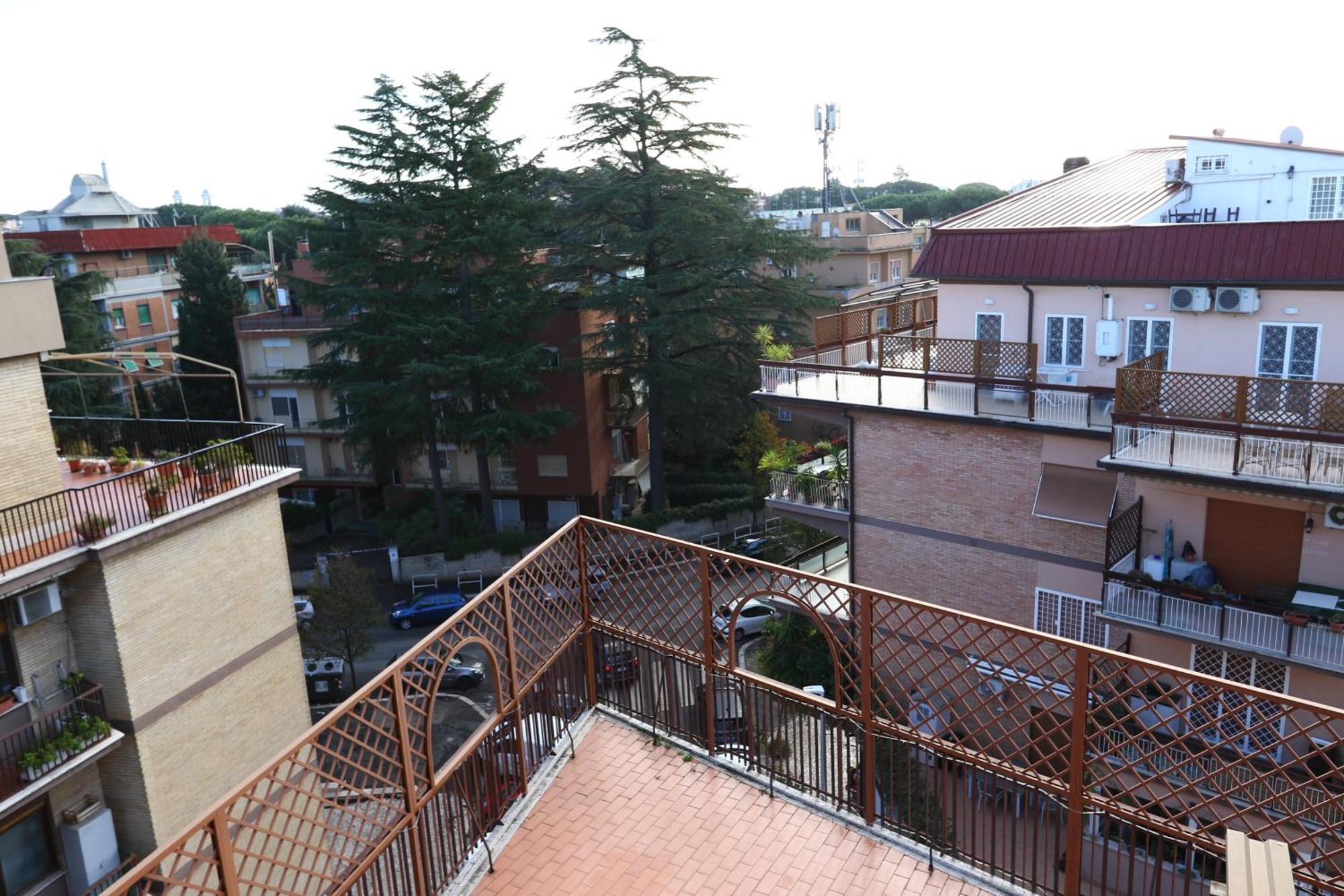 Appartement Angela Attico A Pochi Minuti Dal Gemelli E Stazione Fl3 Direzione San Pietro - Centro *